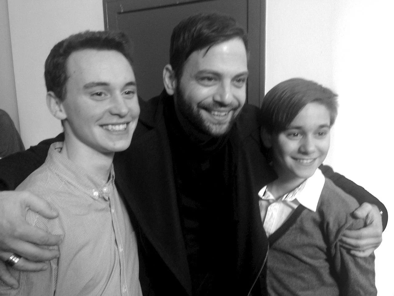 Louie Betton with his Tatort father Viktor (Aleksandar Tesla) and brother Tolja (Jonas Hämmerle).